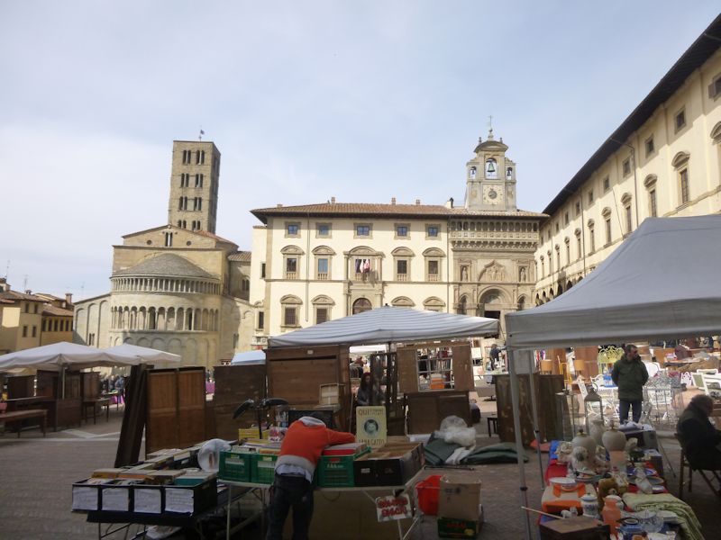 Our introduction to Arezzo and the Antiques Market bis