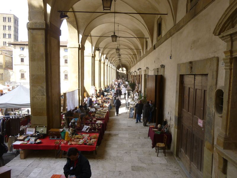 Our introduction to Arezzo and the Antiques Market bis